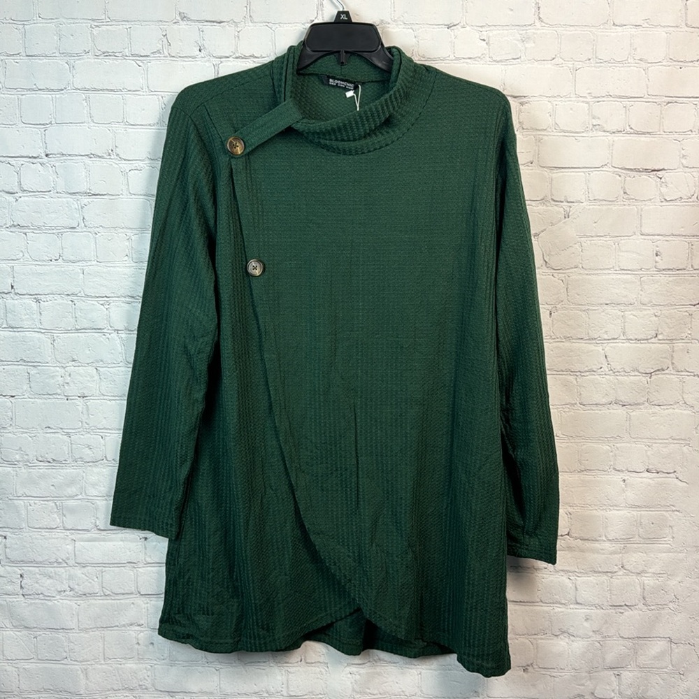 BloomChic Stylish Green Asymmetrical Waffle Knit Long Sleeve Top Plus Size 2X - Picture 2 of 7